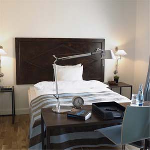 Standard single with queen bed, and private facilities (shower)
